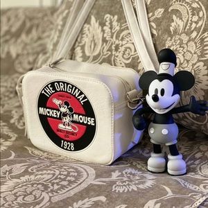 Rare!! Loungefly Classic Mickey Crossbody